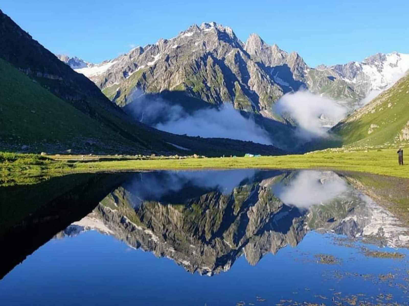 kara meadows luxury trek