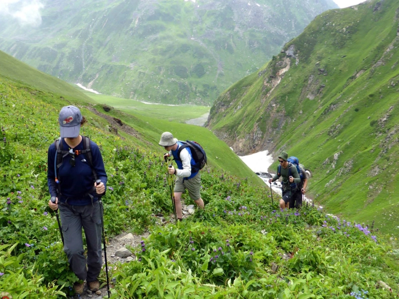 pin bhaba trek alpine expeditions