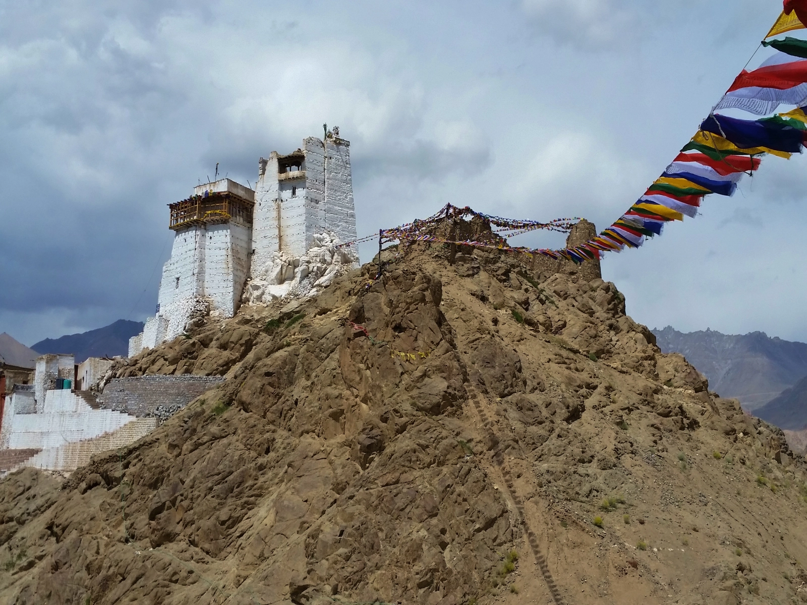 leh ladakh biking expedition